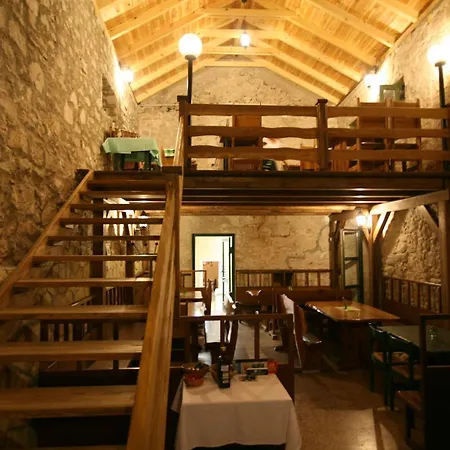 Hotel Sali Отель