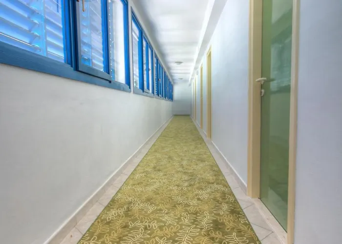 Hotel Sali Отель Сали